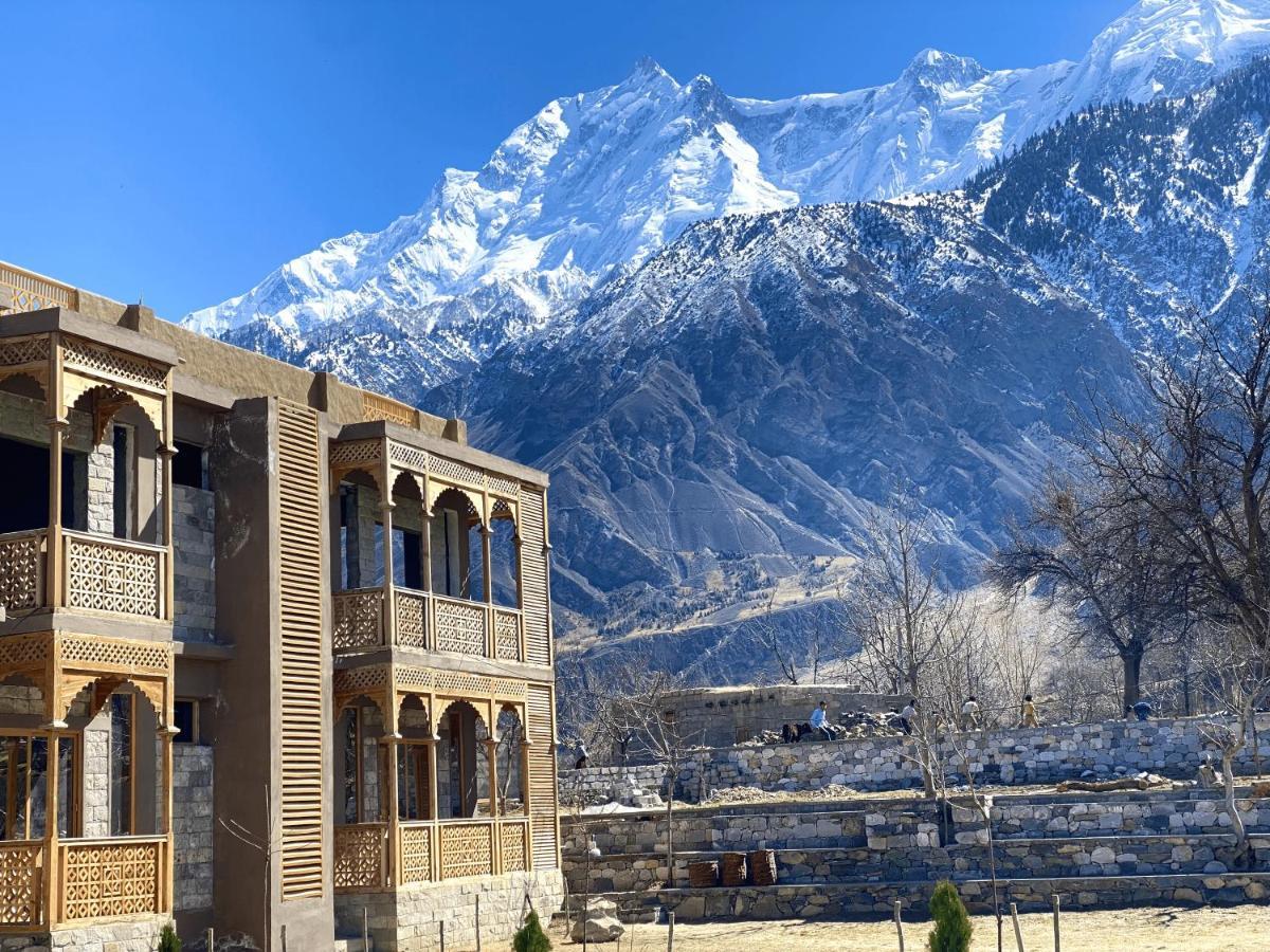 Dumani Nagar Hotel & Resort Karimabad  エクステリア 写真