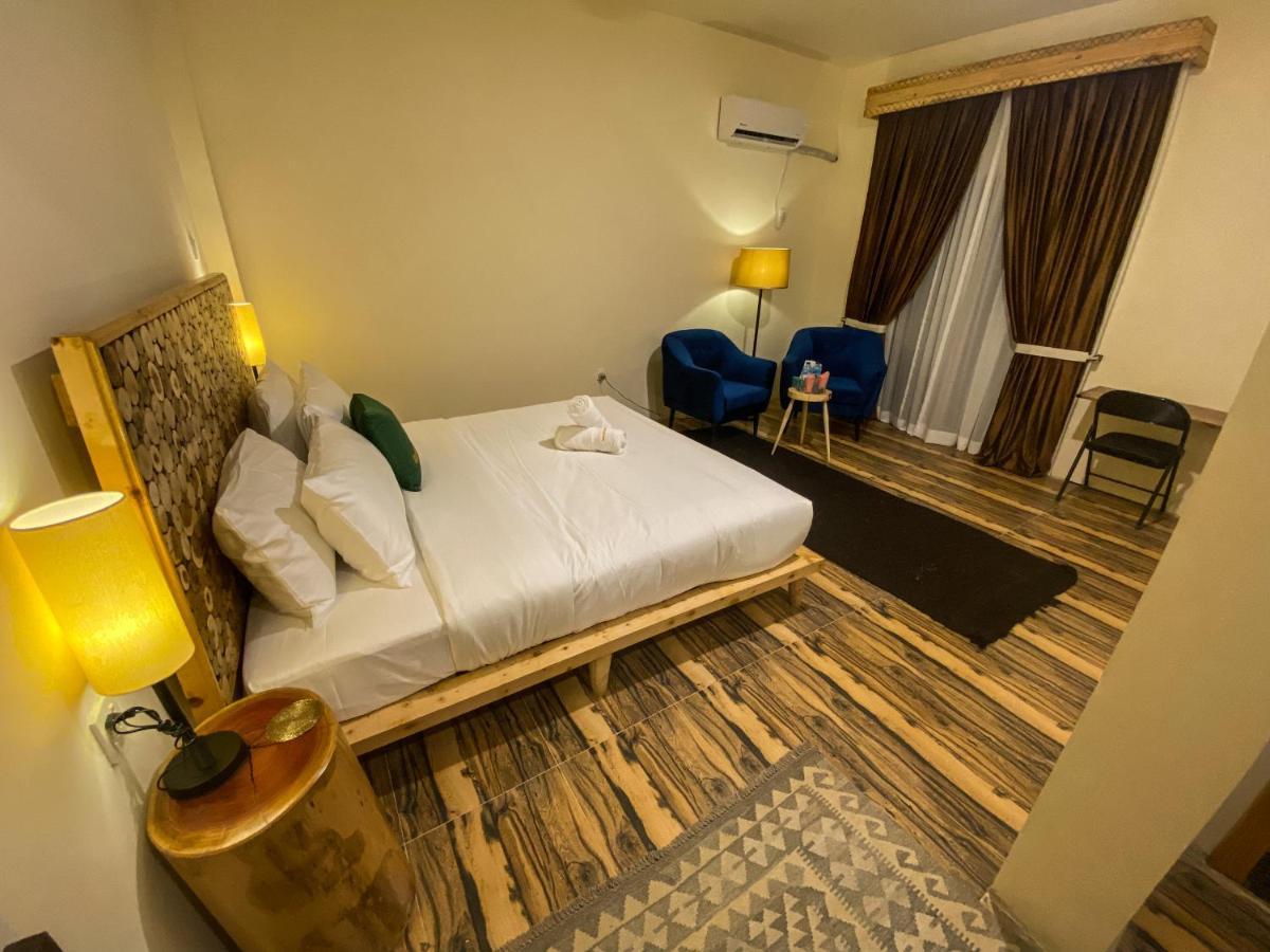 Dumani Nagar Hotel & Resort Karimabad  エクステリア 写真