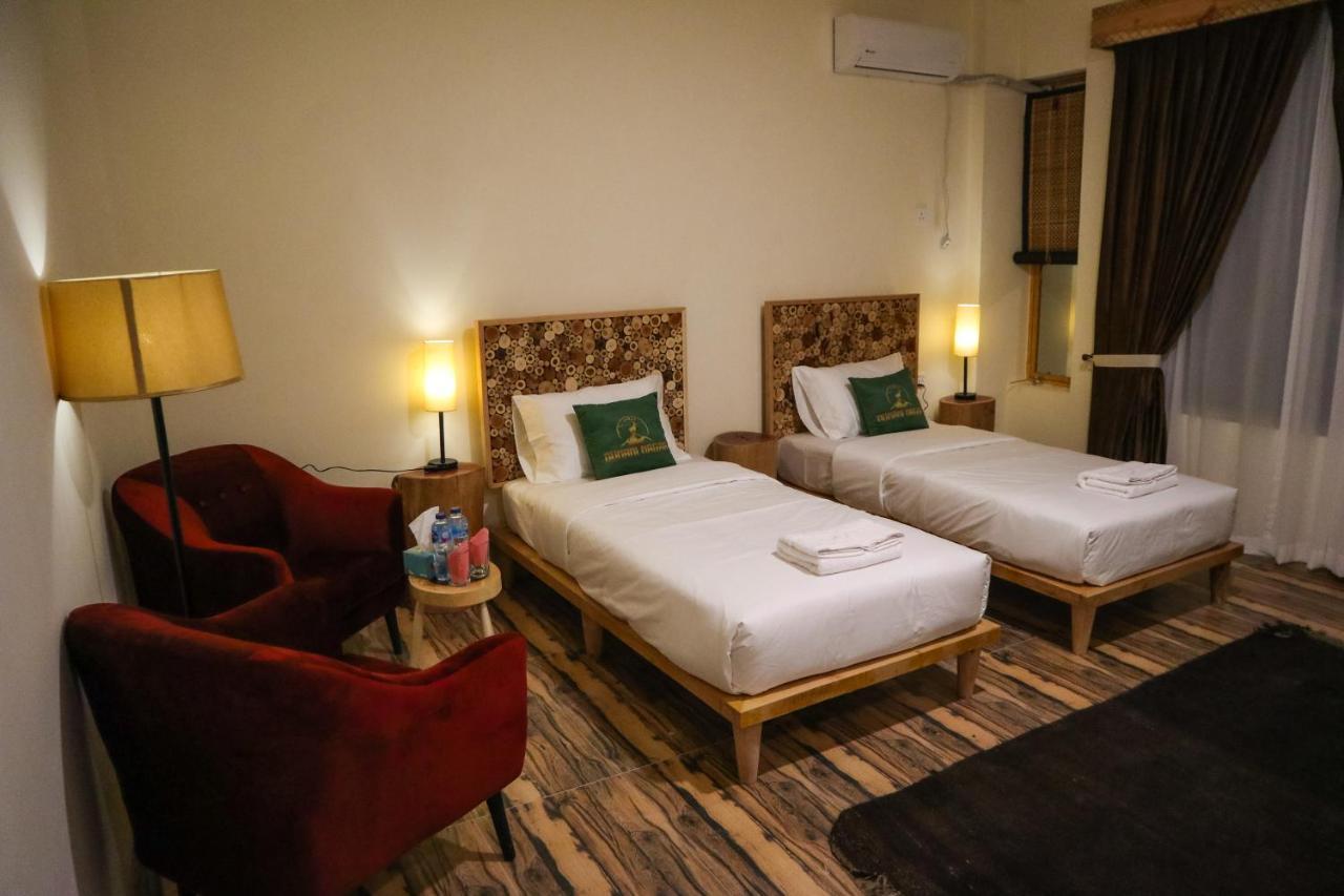 Dumani Nagar Hotel & Resort Karimabad  エクステリア 写真