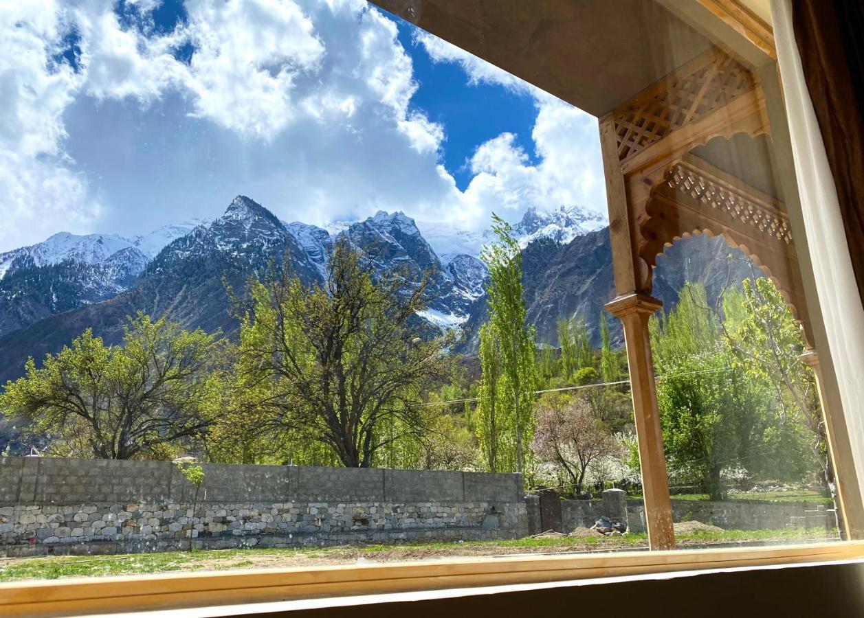 Dumani Nagar Hotel & Resort Karimabad  エクステリア 写真