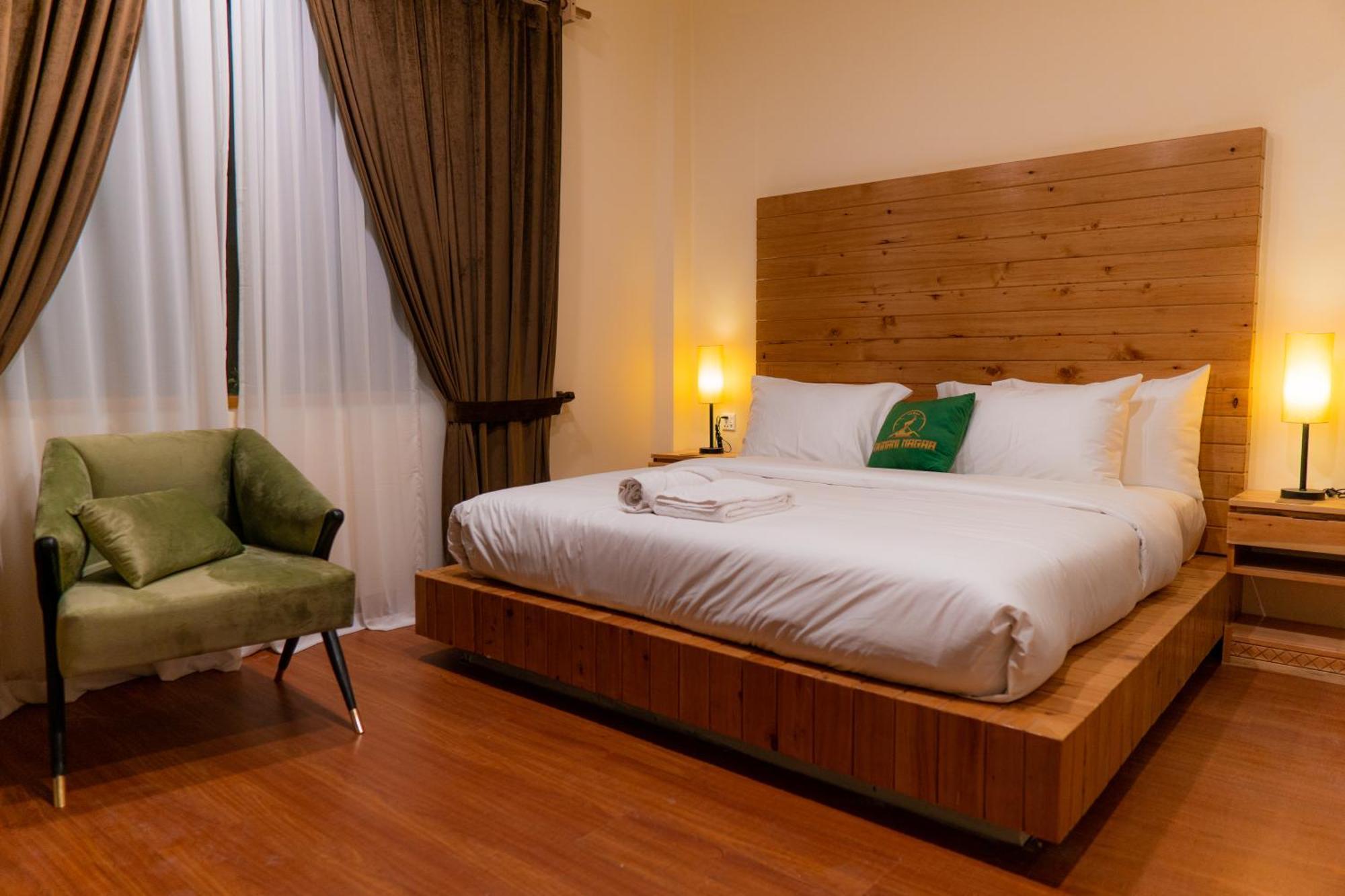 Dumani Nagar Hotel & Resort Karimabad  エクステリア 写真