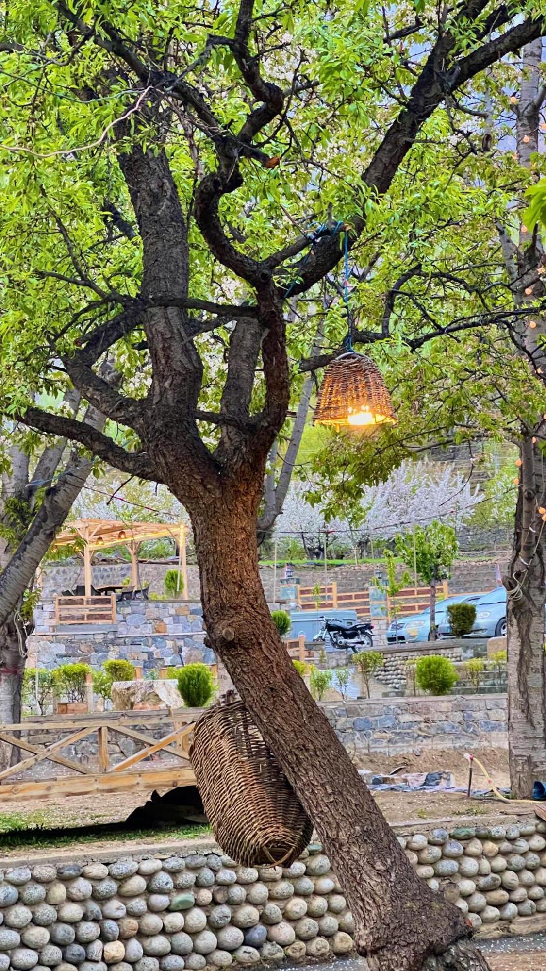 Dumani Nagar Hotel & Resort Karimabad  エクステリア 写真