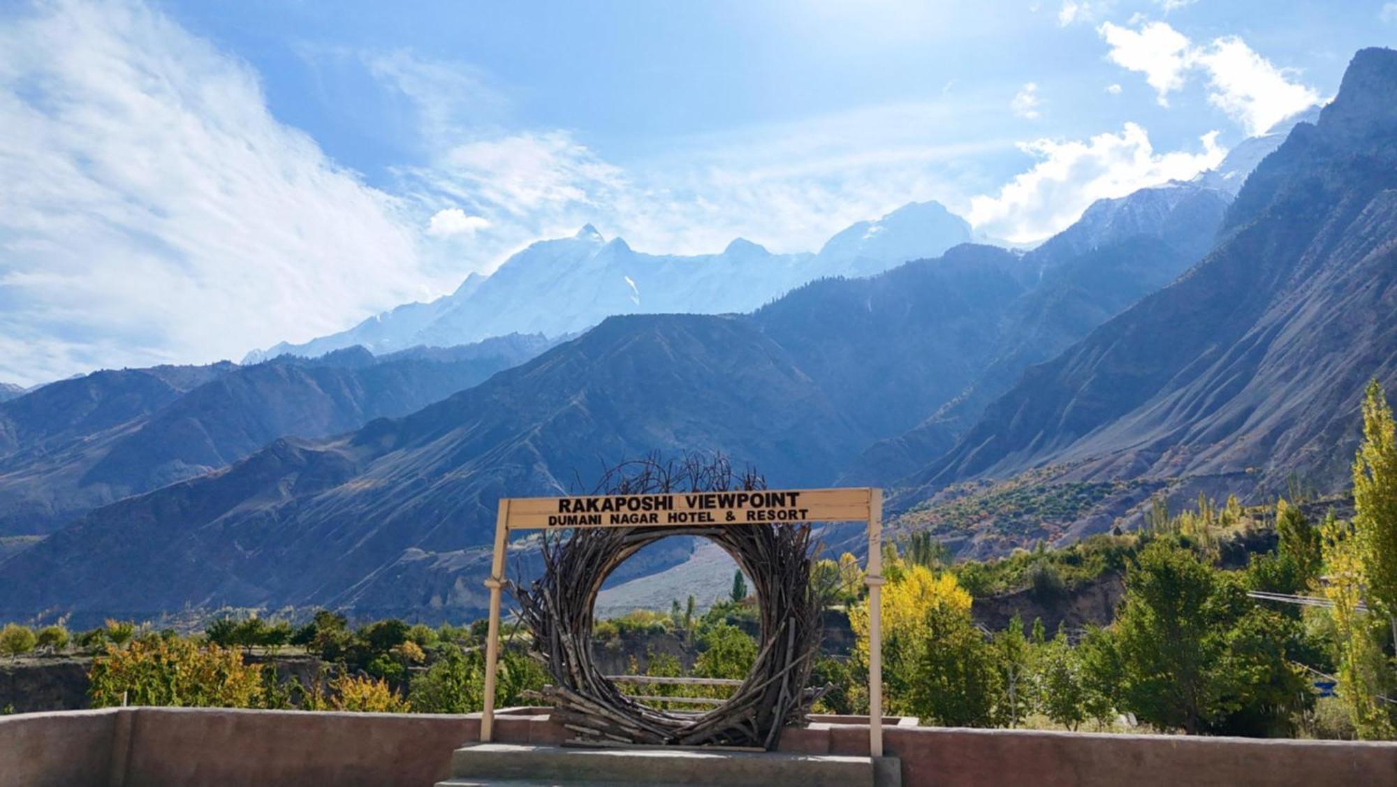 Dumani Nagar Hotel & Resort Karimabad  エクステリア 写真
