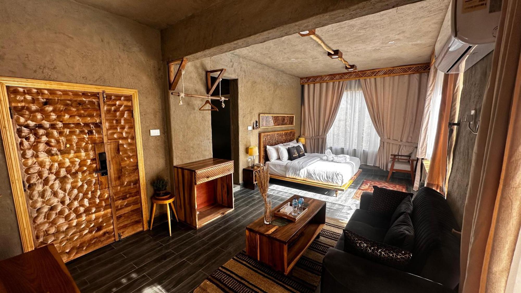 Dumani Nagar Hotel & Resort Karimabad  エクステリア 写真