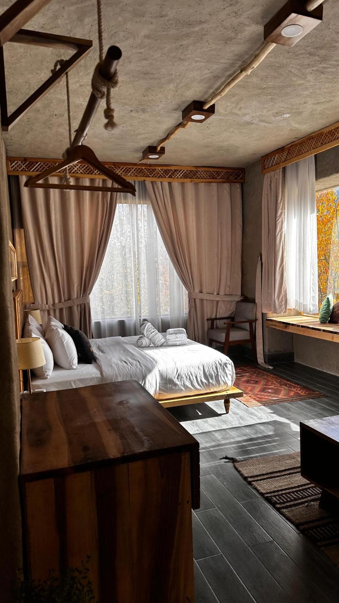 Dumani Nagar Hotel & Resort Karimabad  エクステリア 写真